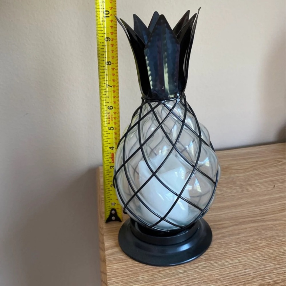 Battery operated pineapple lantern